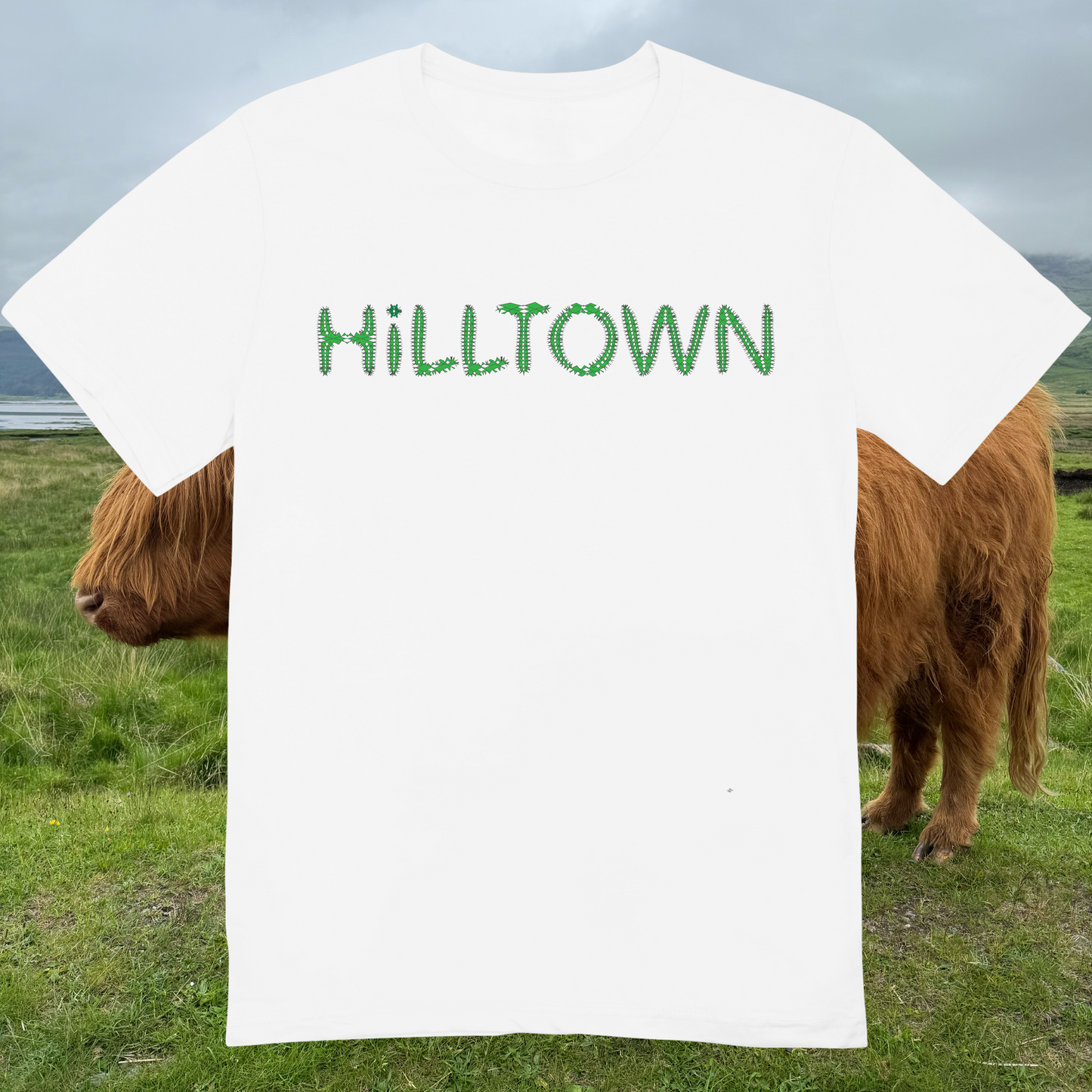 Hilltown Nature T-Shirt White Highland Cow